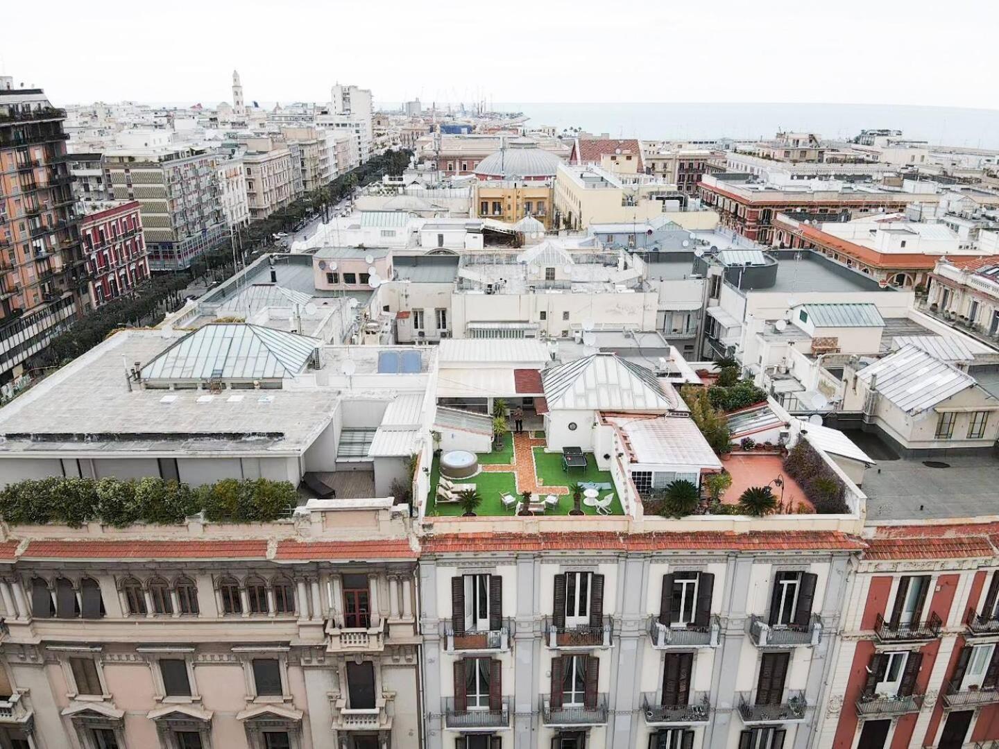 150Mq Rooftop Paradise - Spacious Private Terrace Bari Exterior photo